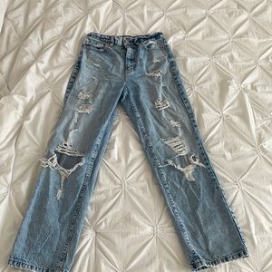 size 3 (26) straight leg ripped garage jeans